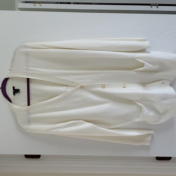 H&M Sweaters - H&M oversized cream Cardigan